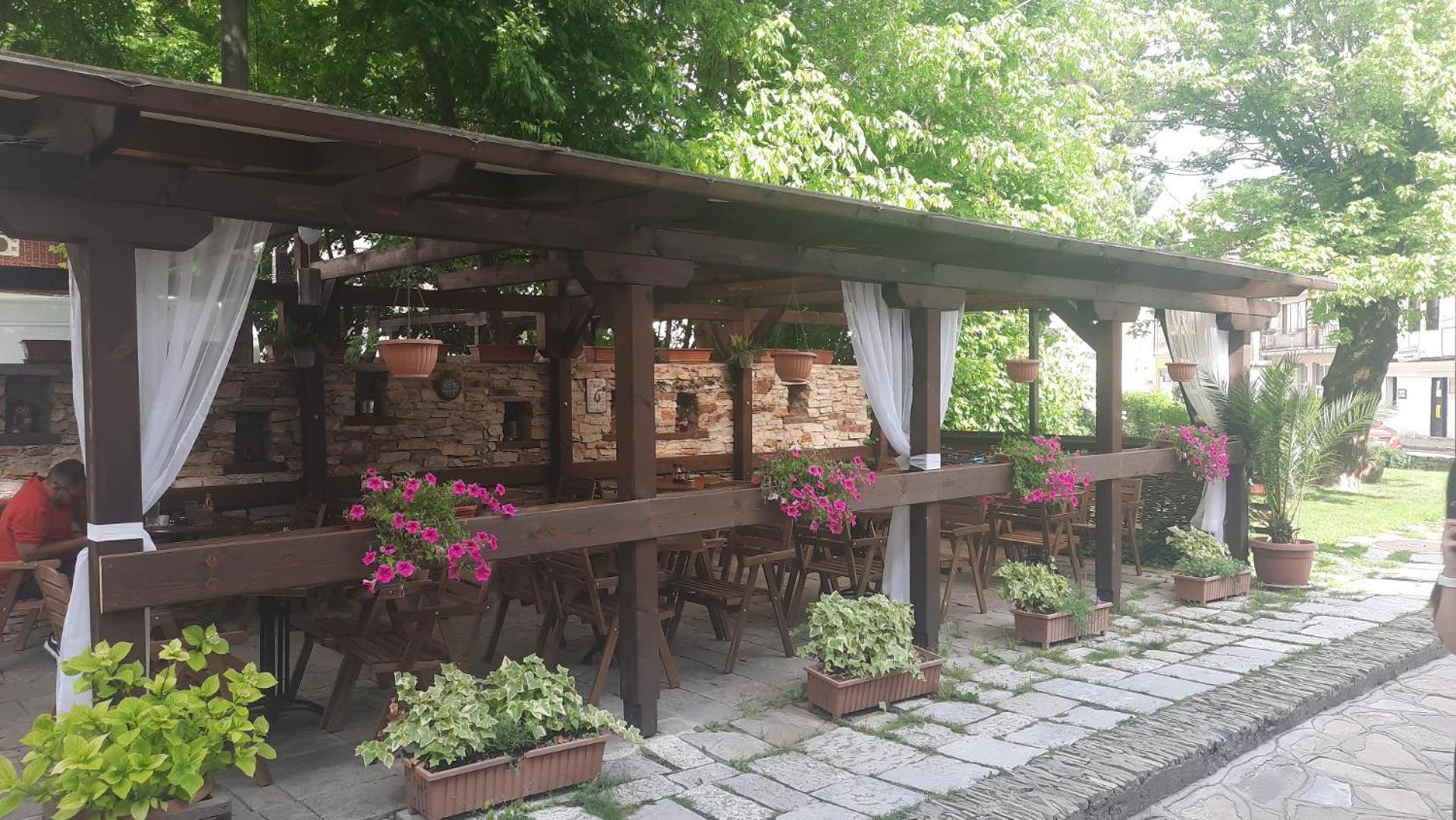 Семеен Хотел-Ресторант Маламовата Къща Gotse Delchev Exterior photo